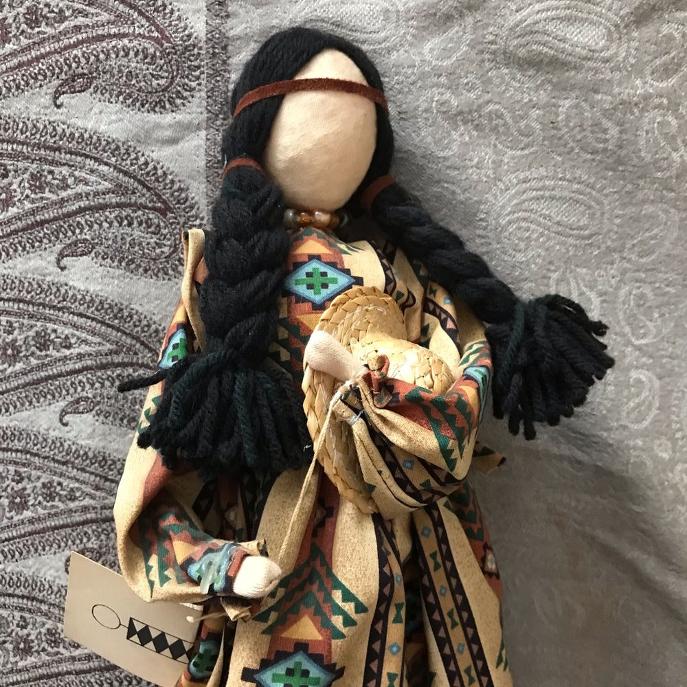 No Face Native Doll
